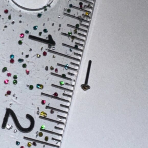 20 Gauge Topaz Yellow Star Shaped Nose Rings - Picture 3 of 16